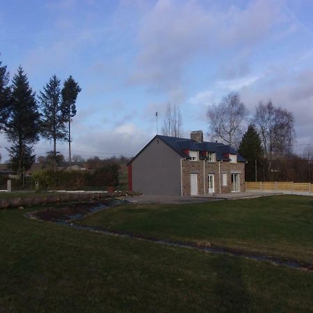 Gite De La Hudardiere Vila Le Mesnil-Ozenne Exterior foto